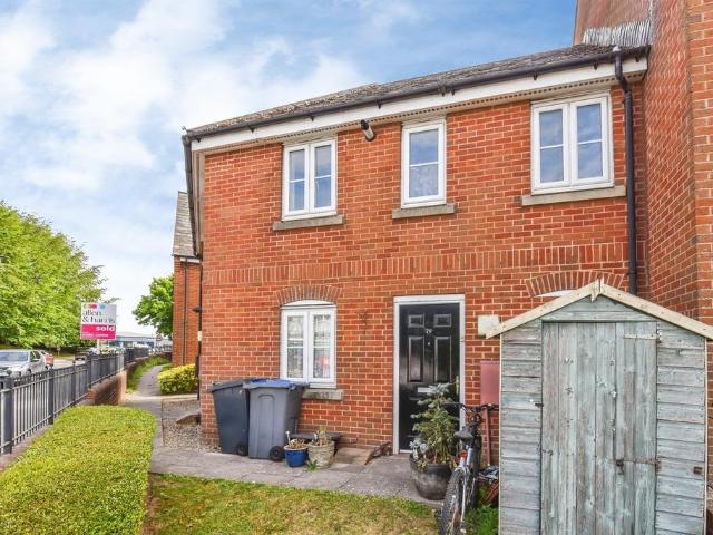 Flat for sale in Roundway, Devizes