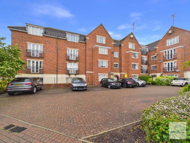 Flat for sale in Woodthorpe, Gedling