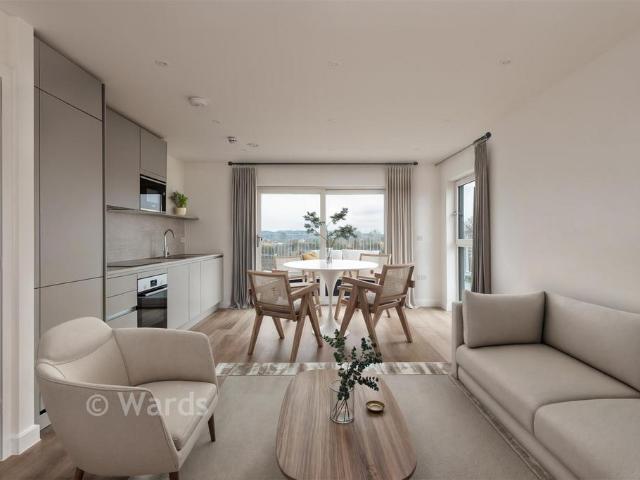 Flat for sale in Sandown Park, Kent