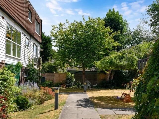 Flat for sale in Arbury, Cambridgeshire