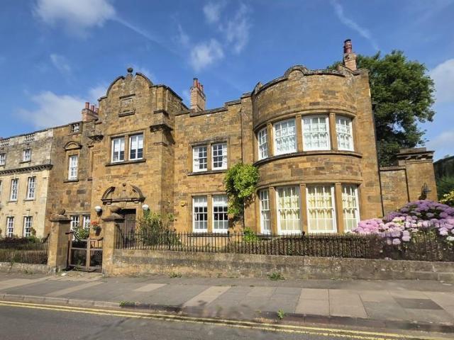 Flat for sale in Brackley, Northamptonshire