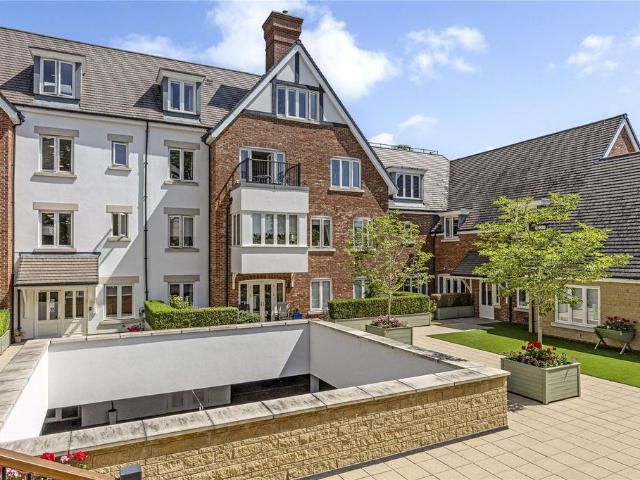 Flat for sale in Crookhill, Worcestershire