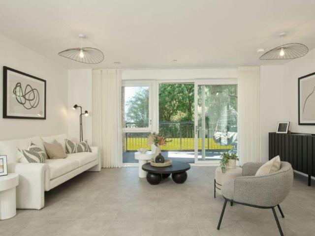 Flat for sale in Milton Keynes