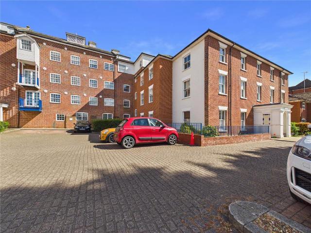 Flat for sale in Fordham Heath, Essex