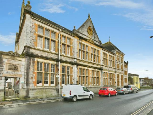 Flat for sale in Pennycomequick, Mount Wise