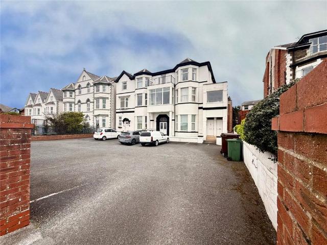 Flat for sale in Southport, Sefton