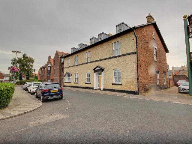Flat for sale in Beverley, East Riding Of Yorkshire