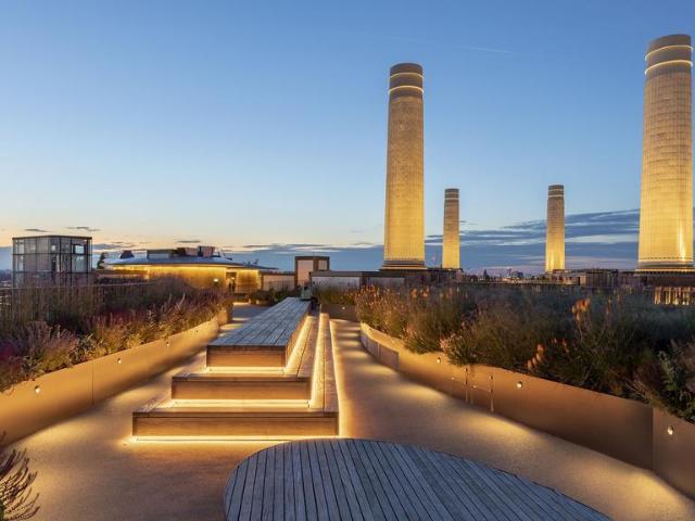 Flat for sale in Nine Elms, Greater London