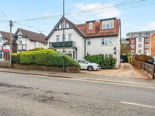 Flat for sale in Fishery, Maidenhead