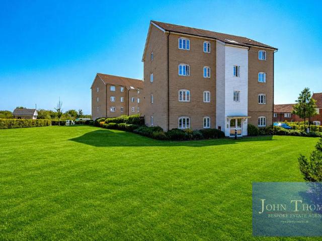 Flat for sale in Greater London