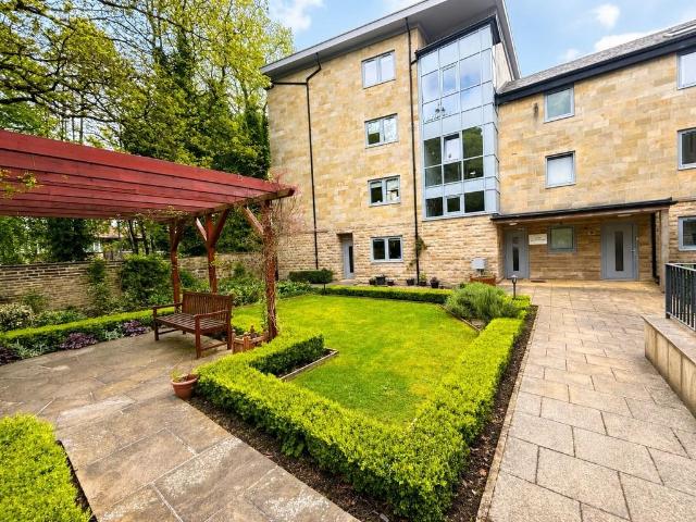 Flat for sale in Broad Folds, Clayton
