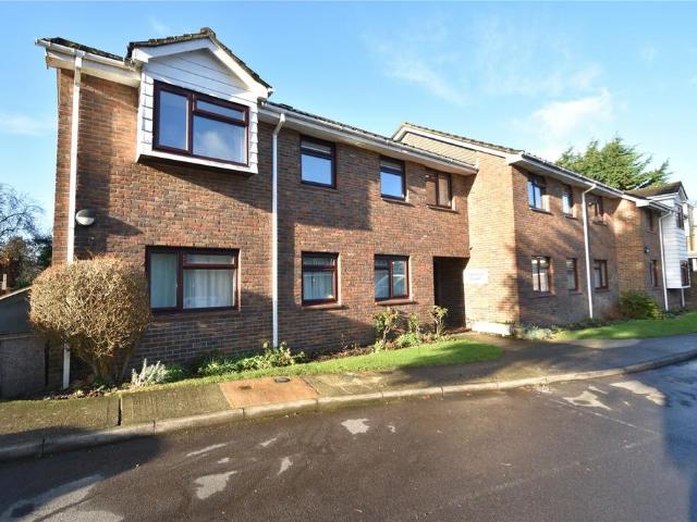 Flat for sale in Clewer Village, Windsor