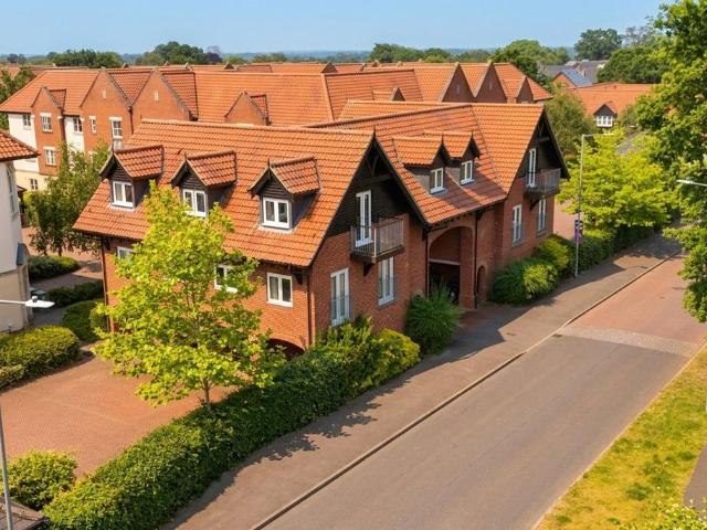 Flat for sale in Burgh St Peter, Norfolk
