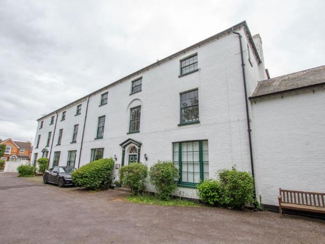 Flat for sale in Sulham, West Berkshire