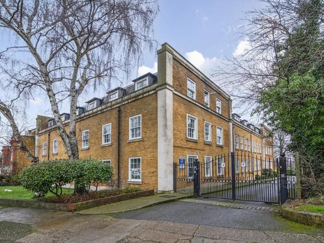 Flat for sale in Brooklands, Monks Orchard