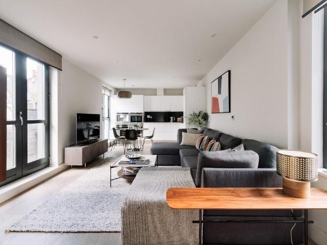 Flat for sale in Covent Garden, Greater London