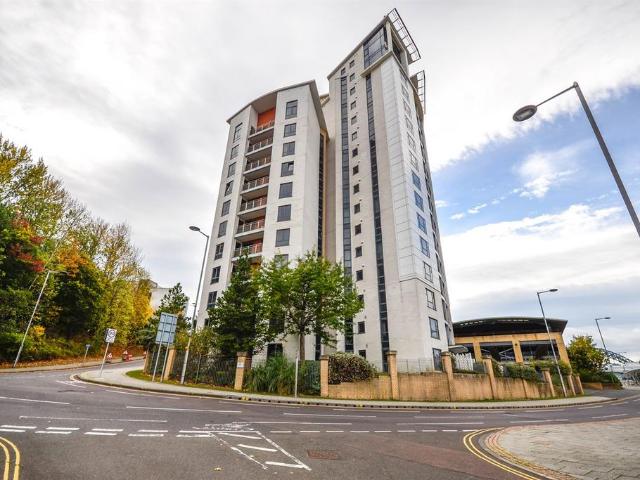 Flat for sale in Gateshead, North East