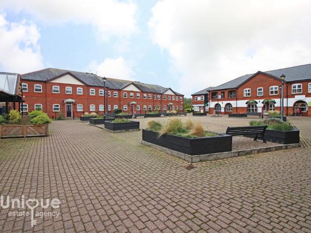 Flat for sale in Cabus, Lancashire