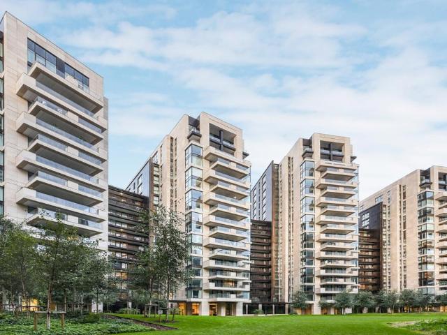 Flat for sale in Paddington, Greater London