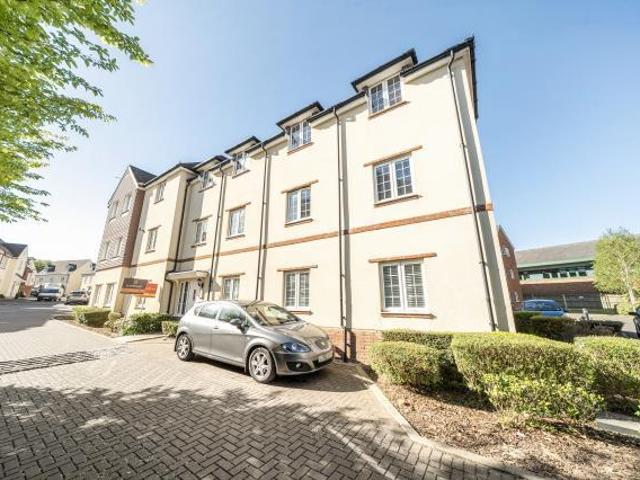 Flat for sale in Dromore, Oxfordshire