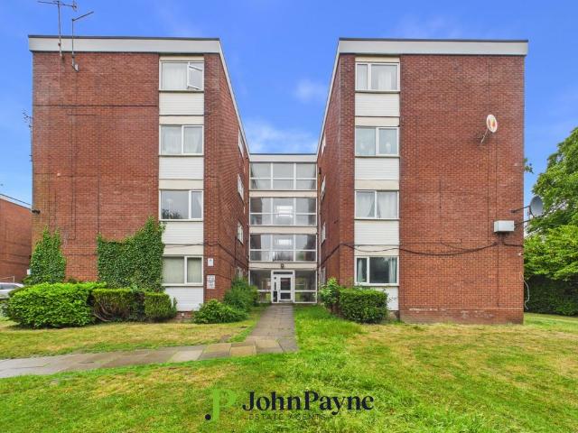 Flat for sale in Willenhall, Coventry