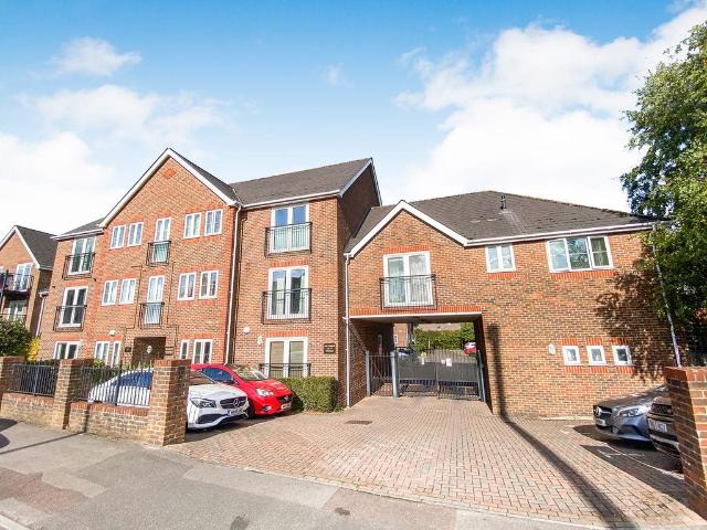 Flat for sale in Chartwell Green, Eastleigh