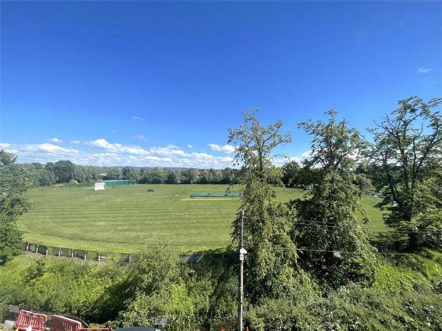 Flat for sale in Tewkesbury, Pamington