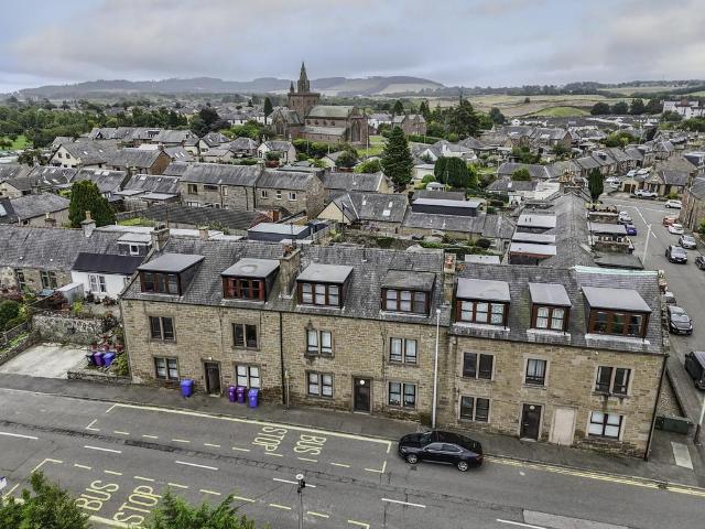 Flat for sale in Forfar, Scotland