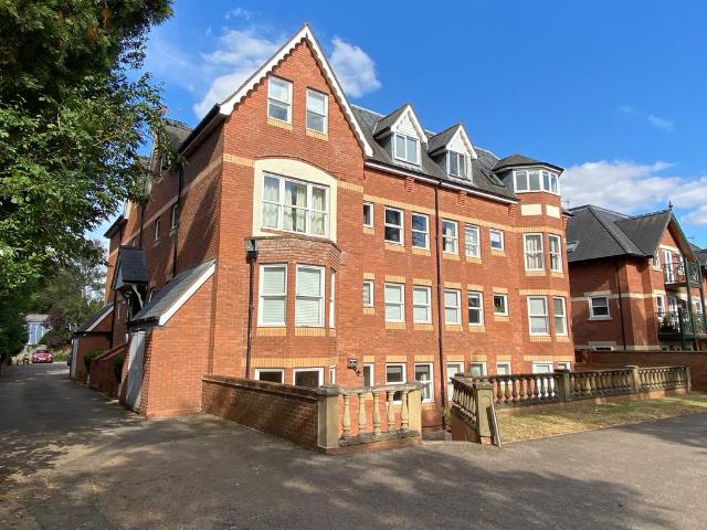Flat for sale in Milverton, Green Close