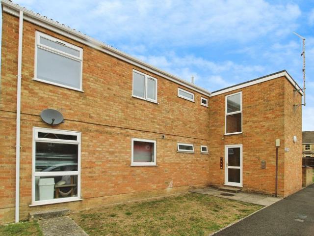 Flat for sale in Kingsdown, Swindon