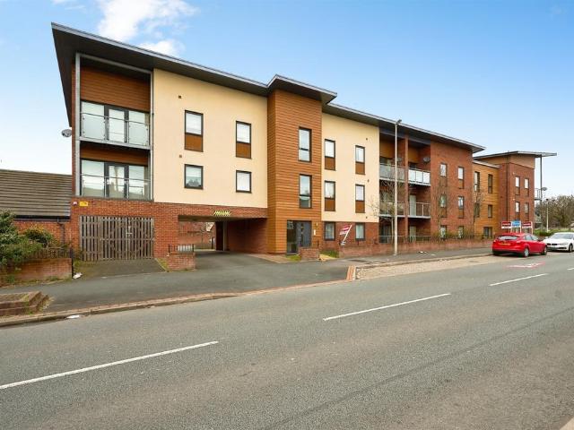 Flat for sale in Swan Village, Oldbury
