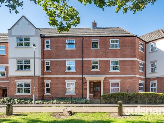 Flat for sale in Brandwood End, Birmingham
