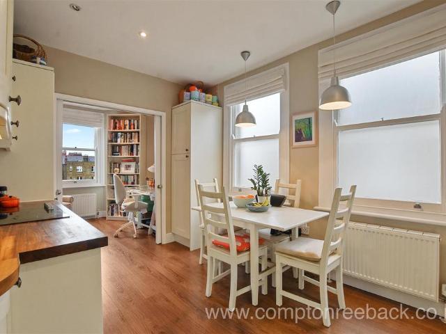 Flat for sale in Kensal Town, Greater London
