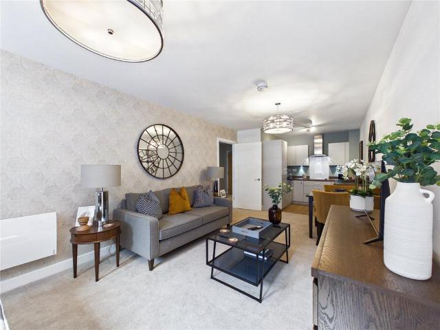 Flat for sale in Key Street, Suffolk
