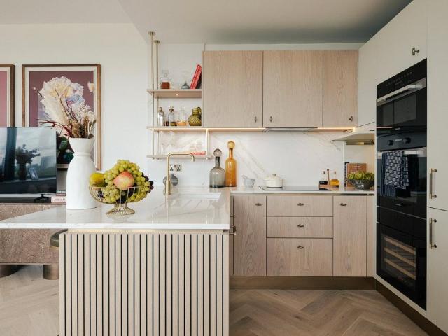 Flat for sale in Chalk Farm, Greater London