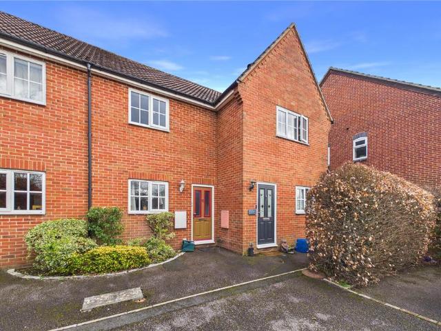 Flat for sale in Thatcham, Isle Of Man