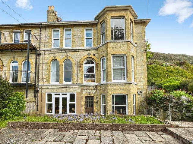 Flat for sale in Cowlease, Ventnor