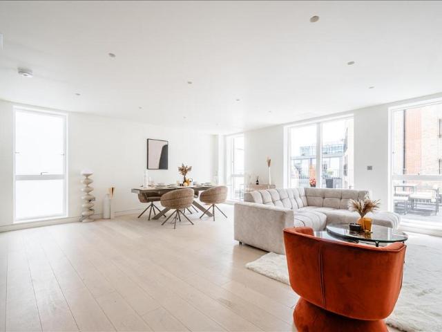 Flat for sale in Shoreditch, Greater London