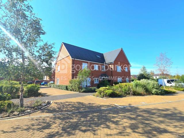 Flat for sale in Ringwood, Ashurst Bridge