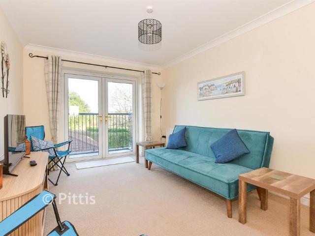 Flat for sale in Shalfleet, Isle Of Wight