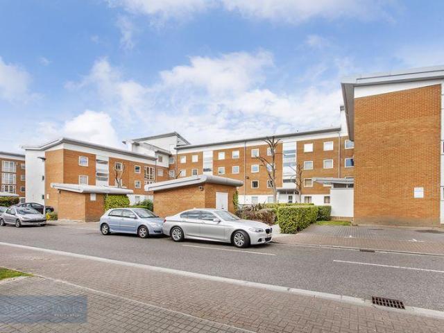 Flat for sale in Reach, Greater London