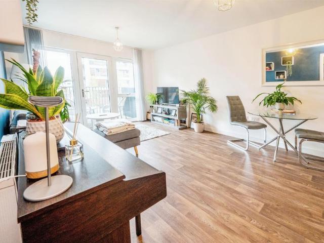 Flat for sale in Edgbaston, West Midlands