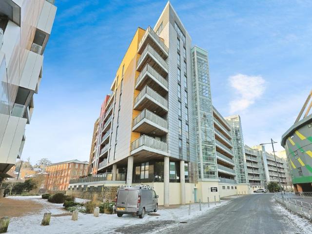 Flat for sale in Lakenham, East Bank