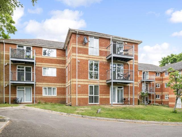 Flat for sale in Upper Parkstone, Poole