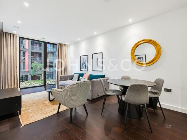 Flat for sale in Nine Elms, Greater London