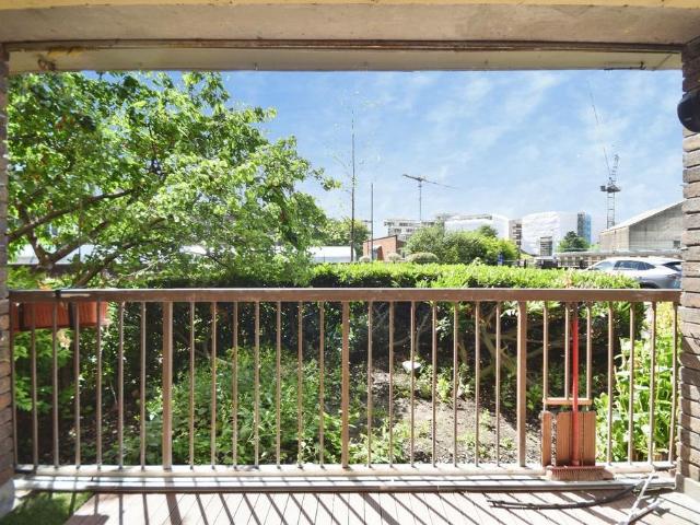 Flat for sale in London Borough of Hounslow, Greater London