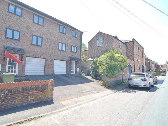 Flat for sale in Stroud, School House
