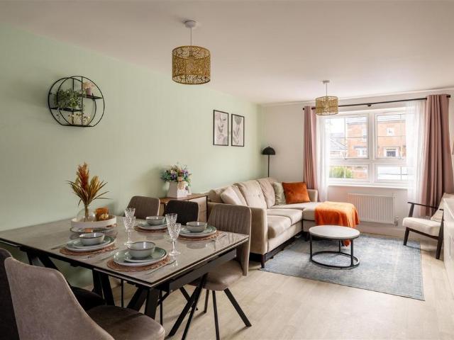 Flat for sale in Peacehaven, Iford