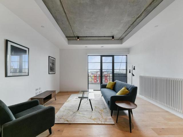 Flat for sale in Goodluck Hope, Cat Hill