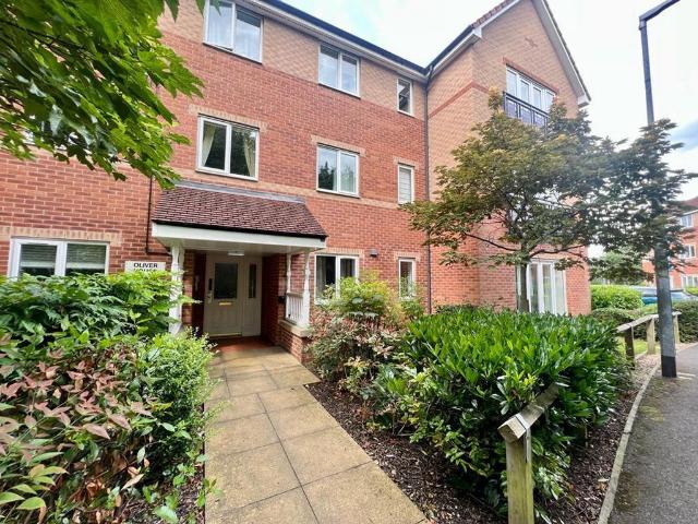 Flat for sale in Loundsley Green, East Midlands
